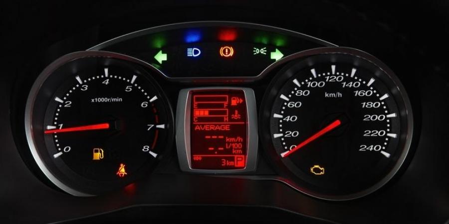 Панель приборов Proton Iriz 2014 года  (фото 2 из 9)